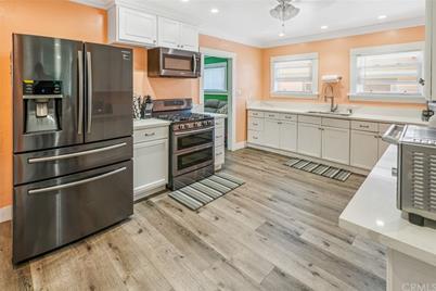 7761 Pickering Avenue - Photo 1
