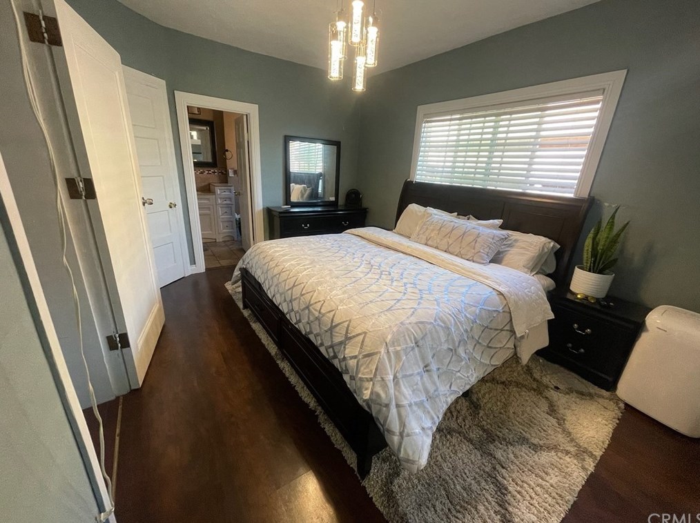 261 43rd Pl, Los Angeles CA  90011-3415 exterior