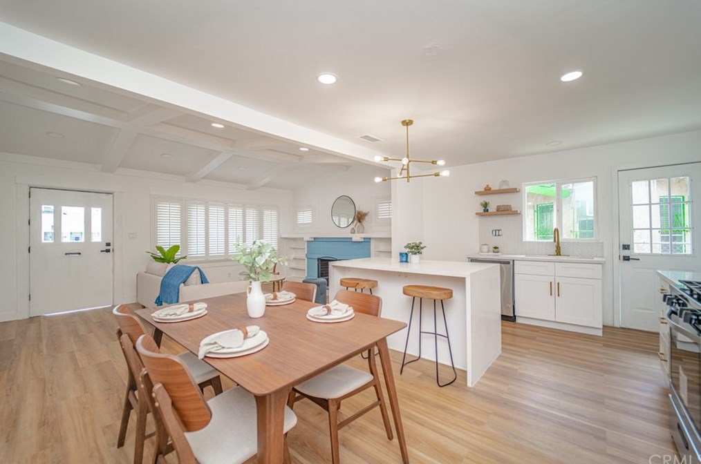 4261 Hobart Blvd, Los Angeles CA  90062-1627 exterior