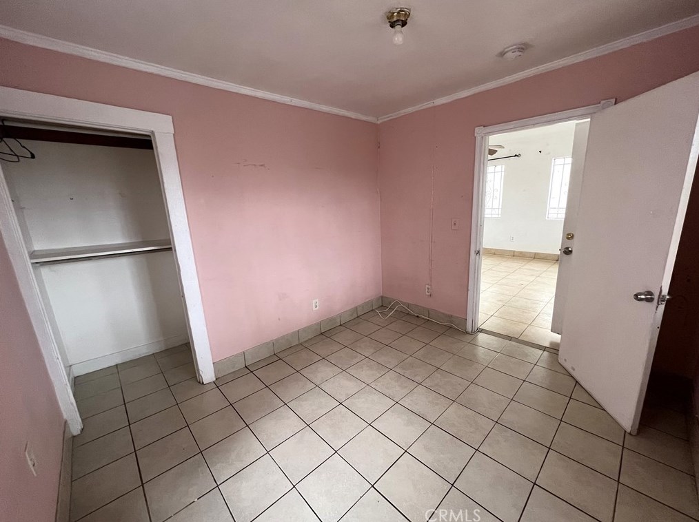 439 105th St, Los Angeles CA  90003-4912 exterior