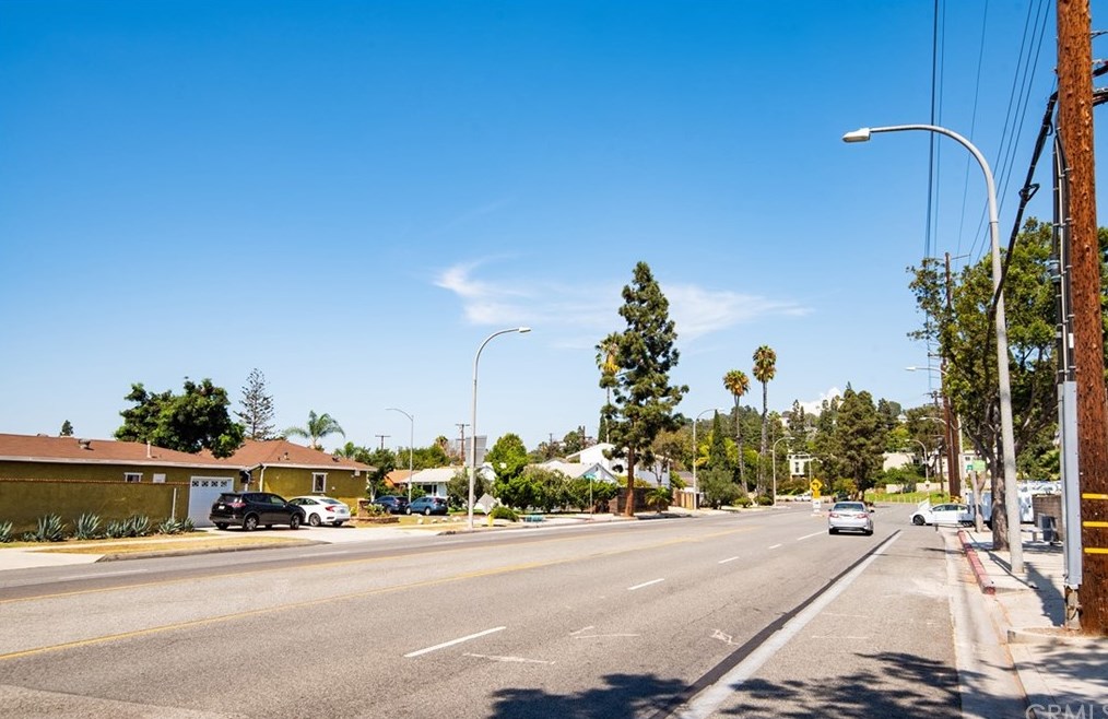11250 Playa St, Los Angeles CA  90230-6147 exterior