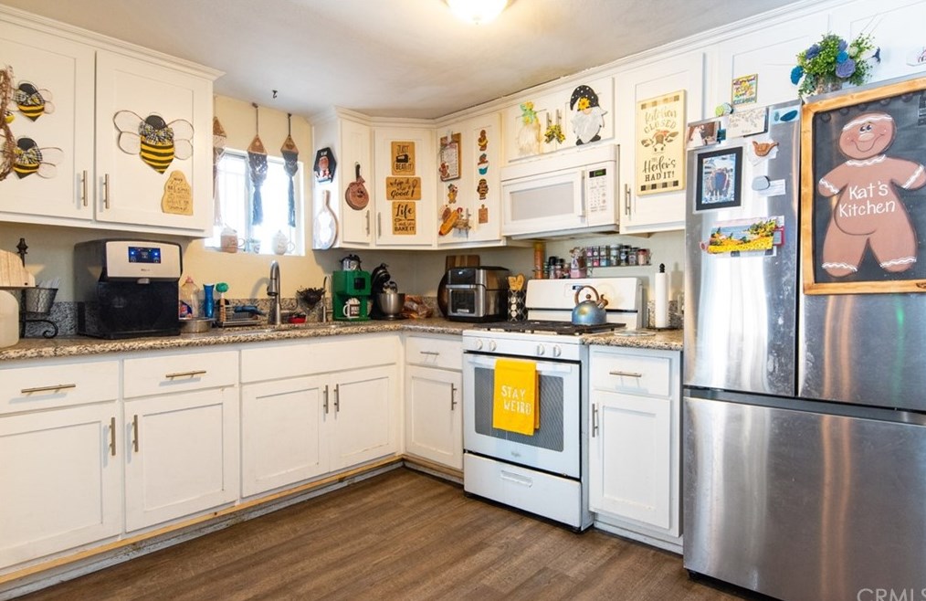 11204 Towne Ave, Los Angeles CA  90011-3435 exterior