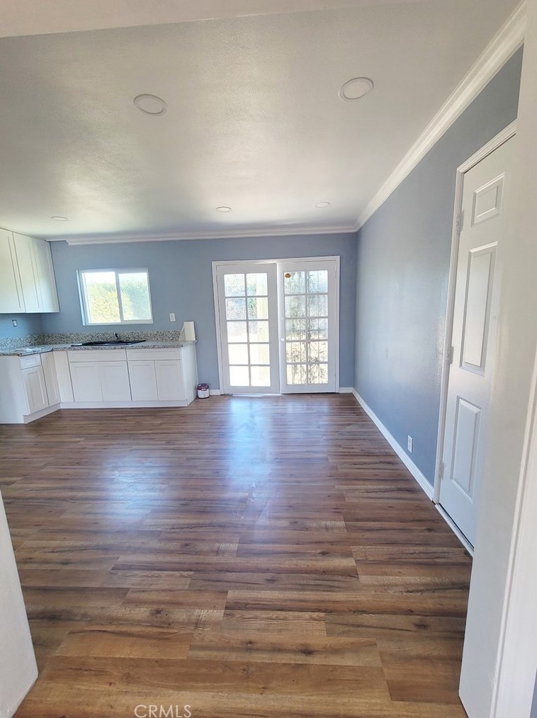 827 101st St, Los Angeles CA  90044-4507 exterior