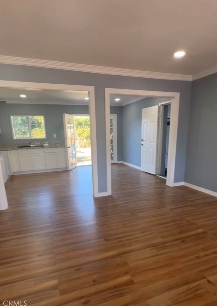 827 101st St, Los Angeles CA  90044-4507 exterior