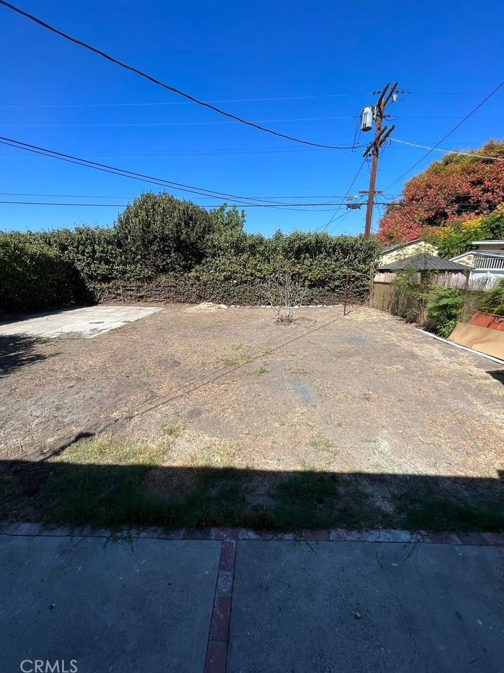 827 101st St, Los Angeles CA  90044-4507 exterior