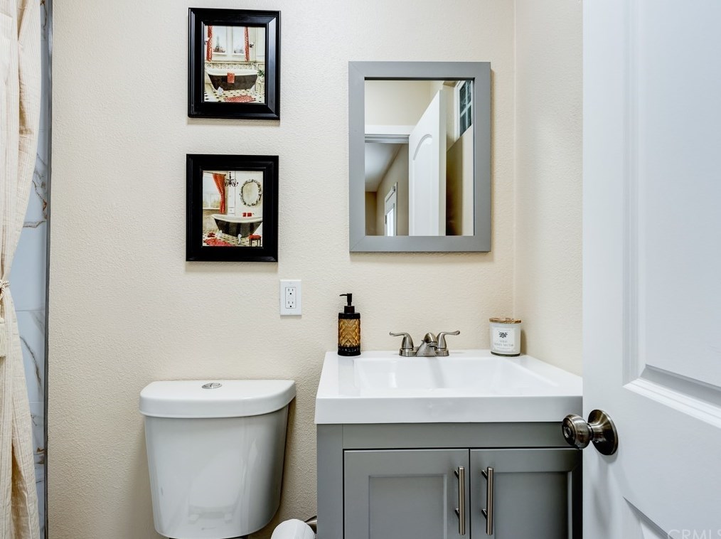 427 83rd St, Los Angeles CA  90003-3101 exterior