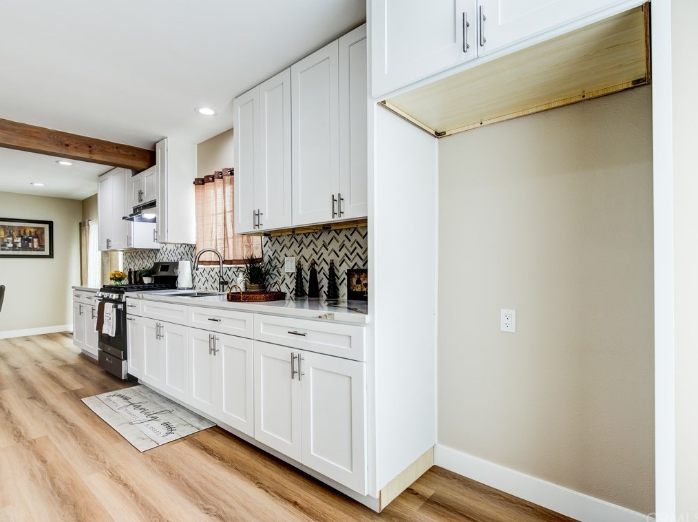 427 83rd St, Los Angeles CA  90003-3101 exterior