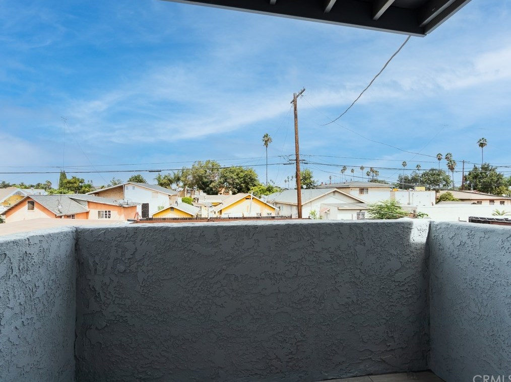 427 83rd St, Los Angeles CA  90003-3101 exterior