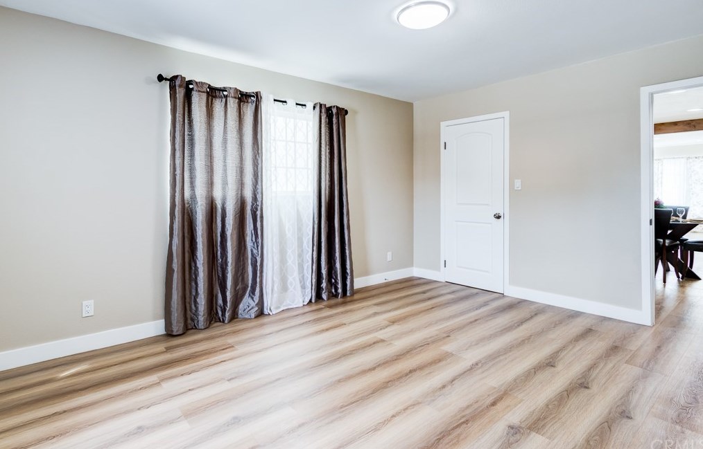 427 83rd St, Los Angeles CA  90003-3101 exterior