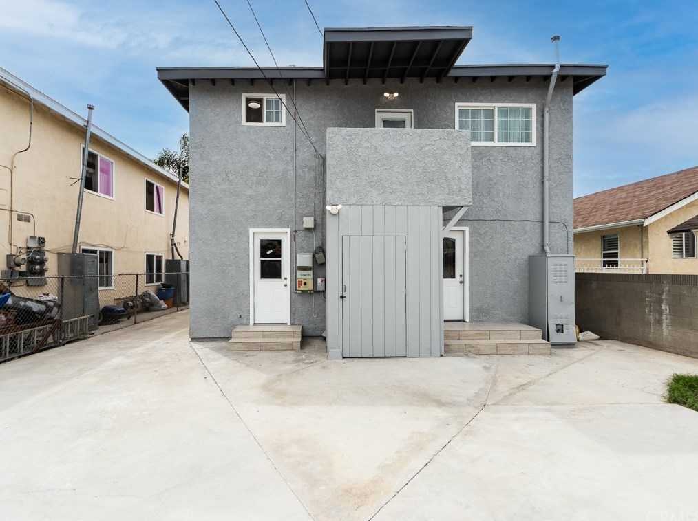 427 83rd St, Los Angeles CA  90003-3101 exterior