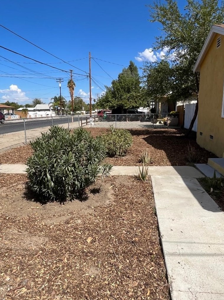 26308 San Jacinto St, Hemet CA  92543-6118 exterior