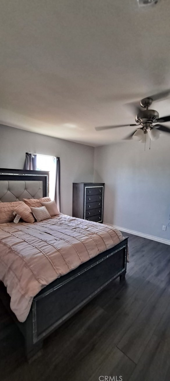 943 Olive St, Colton CA  92324-2560 exterior