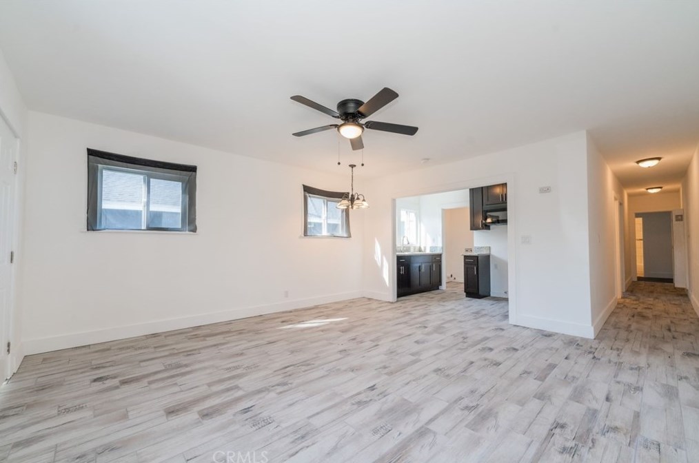 325 65th St, Los Angeles CA  90003-1425 exterior