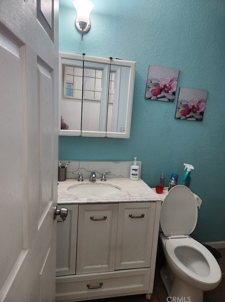 2152 105th St, Los Angeles CA  90002-3803 exterior