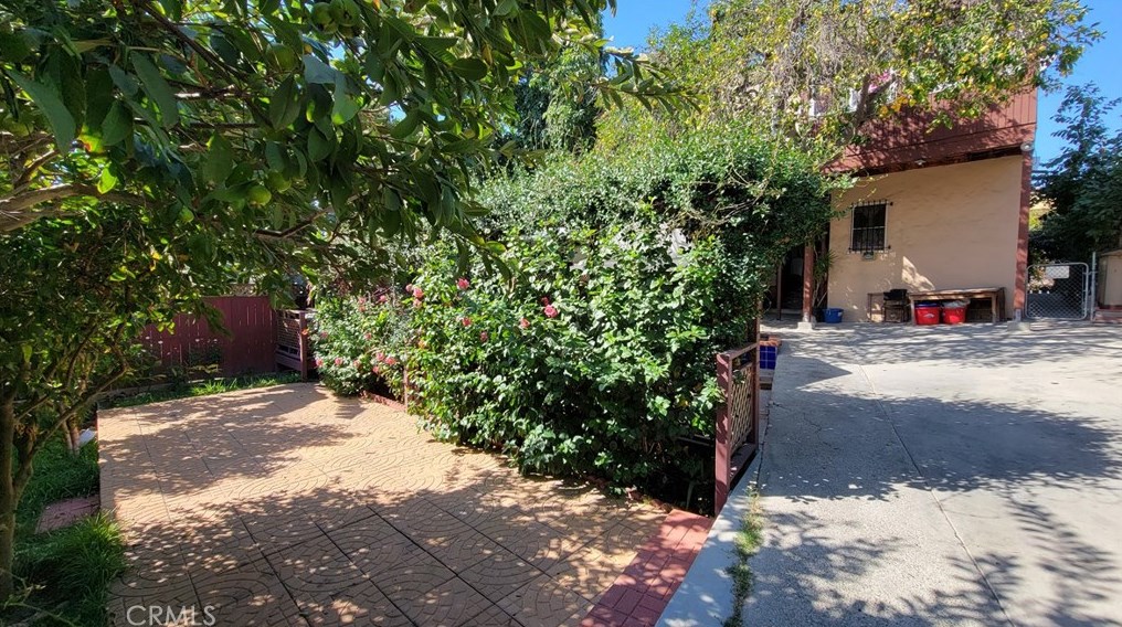 212 Park View St, Los Angeles CA  90057-2012 exterior