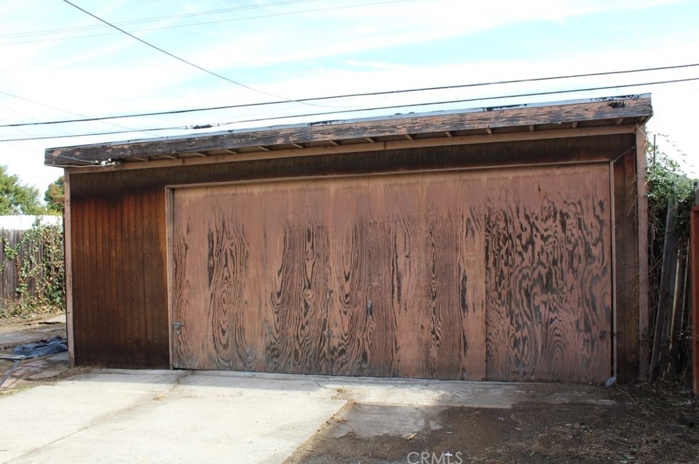 6326 8th Ave, Los Angeles CA  90043-4158 exterior