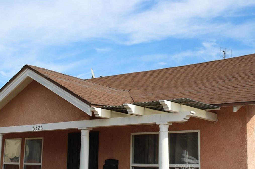 6326 8th Ave, Los Angeles CA  90043-4158 exterior