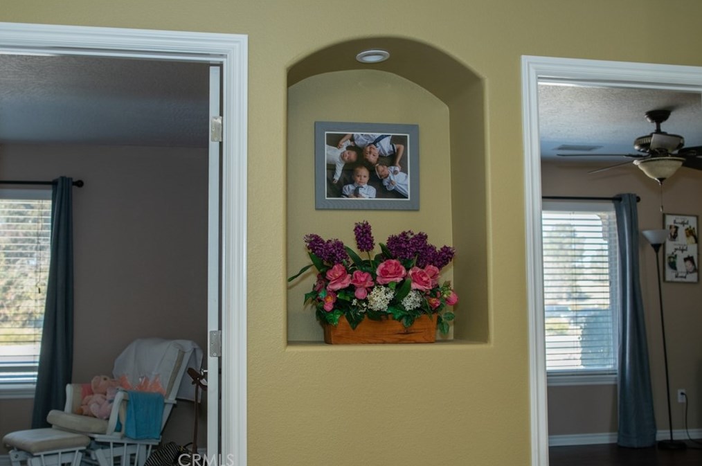 14955 Riverside Ct, Apple Valley CA  92307-4853 exterior