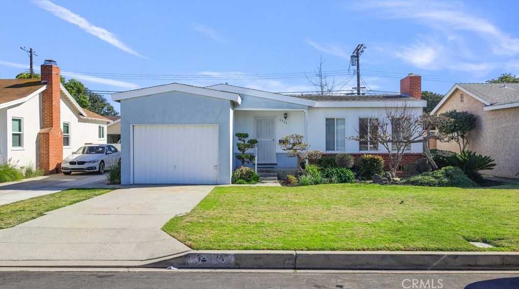 12304 Alberta Dr, Los Angeles CA  90230-5908 exterior