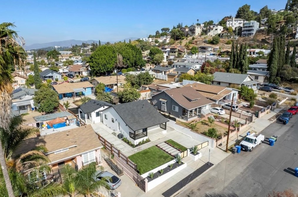 2819 Frederick St, Los Angeles CA  90065-1913 exterior