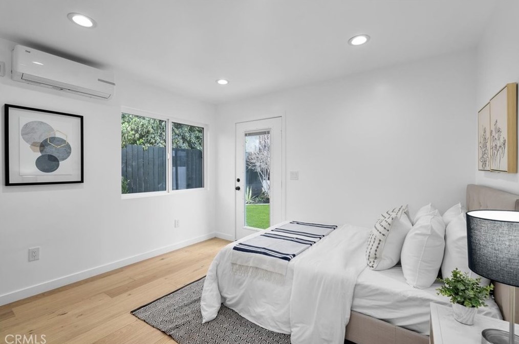 2819 Frederick St, Los Angeles CA  90065-1913 exterior