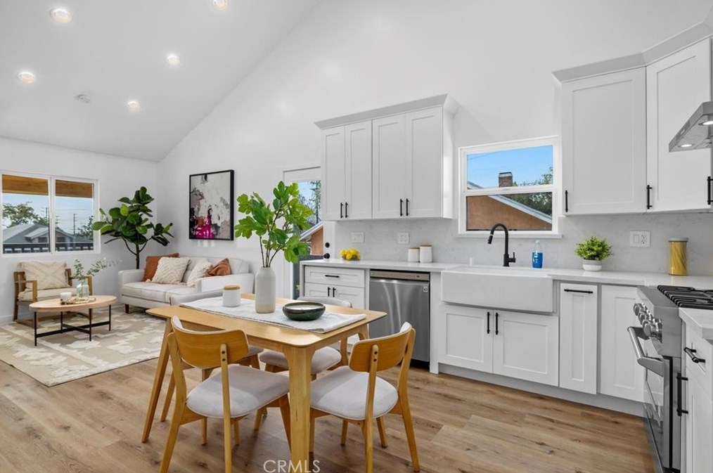 2819 Frederick St, Los Angeles CA  90065-1913 exterior