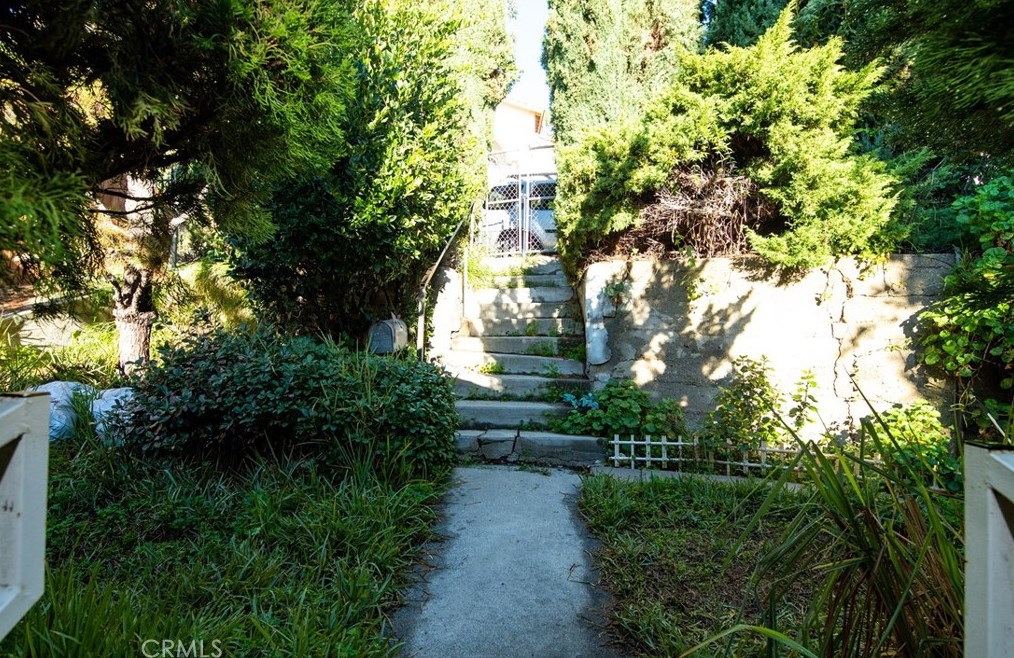 3174 Weldon Ave, Los Angeles CA  90065-2953 exterior