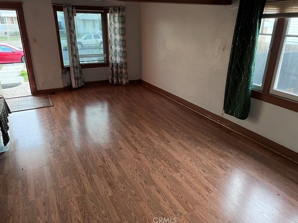 1321 73rd St, Los Angeles CA  90044-2437 exterior