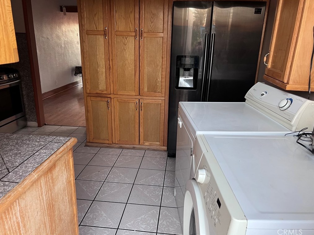 1321 73rd St, Los Angeles CA  90044-2437 exterior