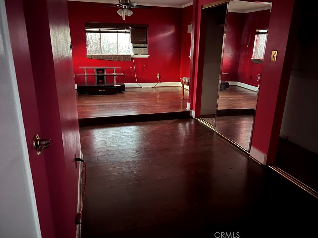 1321 73rd St, Los Angeles CA  90044-2437 exterior