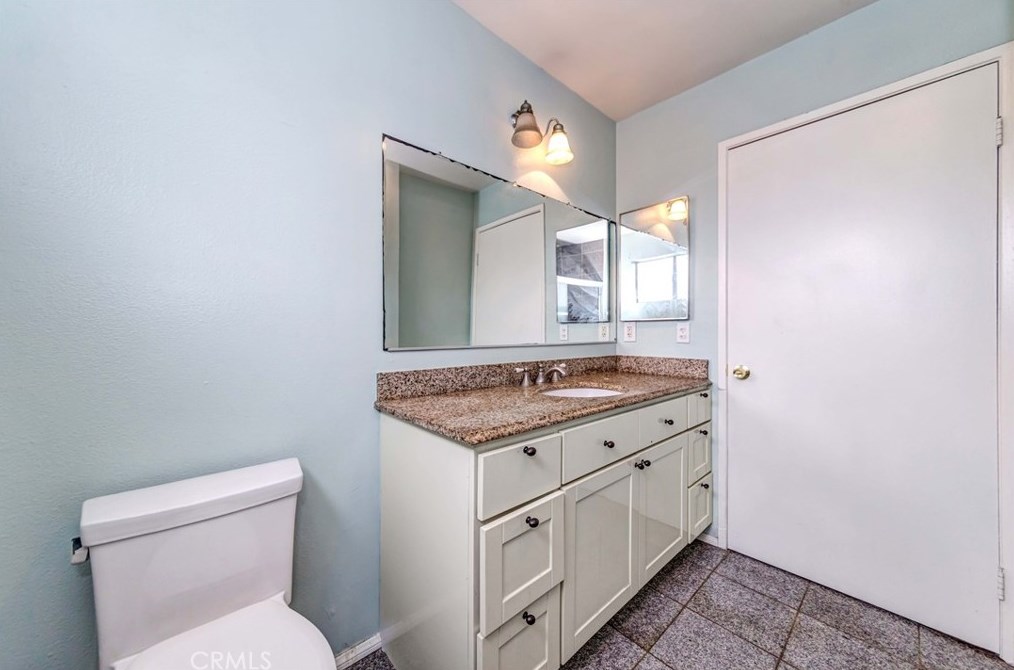 2120 Nord St, Compton CA  90222-2530 exterior