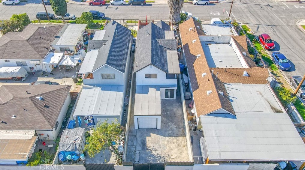 8106 Lou Dillon Ave, Los Angeles CA  90001-3533 exterior