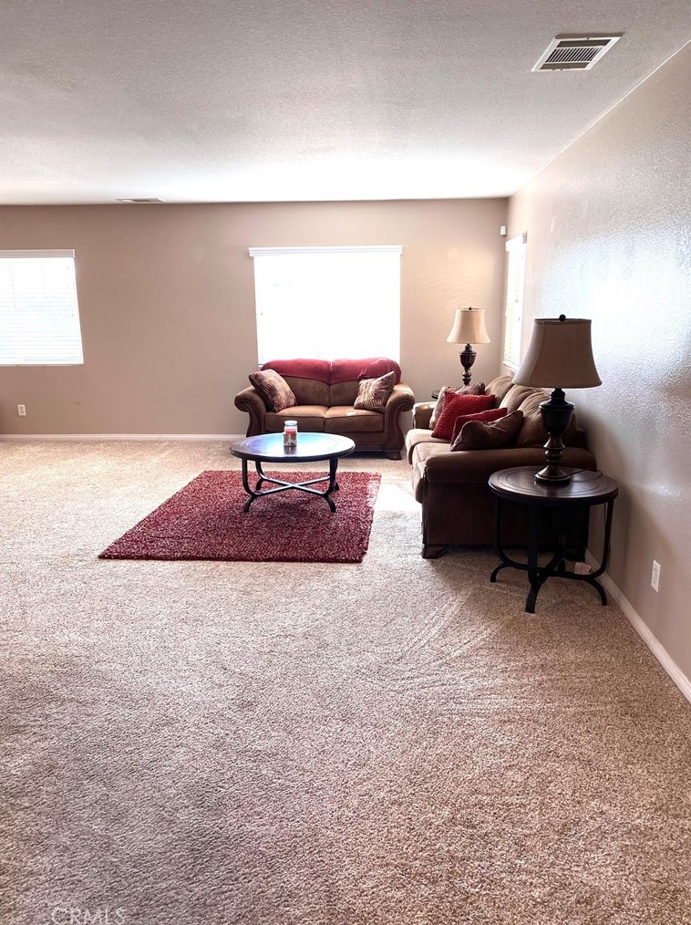 13067 Cerritos Ct, Hesperia CA  92344-5523 exterior