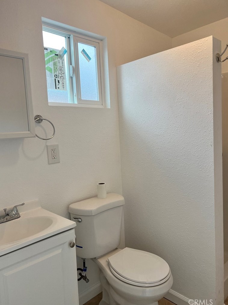 116 101st St, Los Angeles CA  90003-4702 exterior