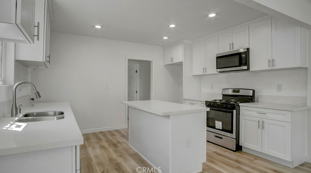 116 101st St, Los Angeles CA  90003-4702 exterior