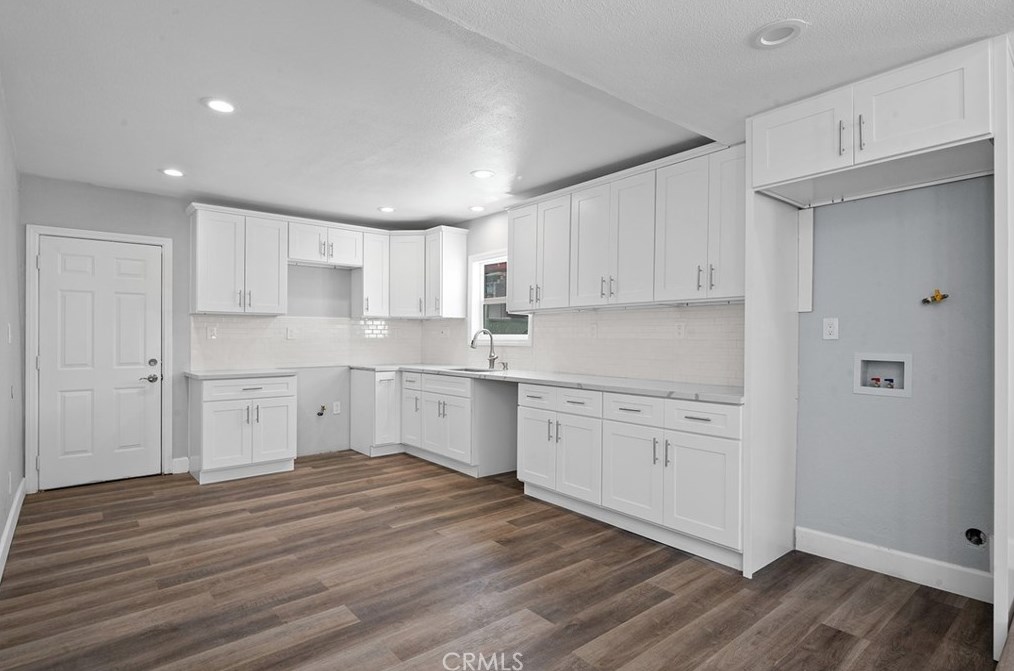 1109 Dacotah St, Los Angeles CA  90023-2956 exterior