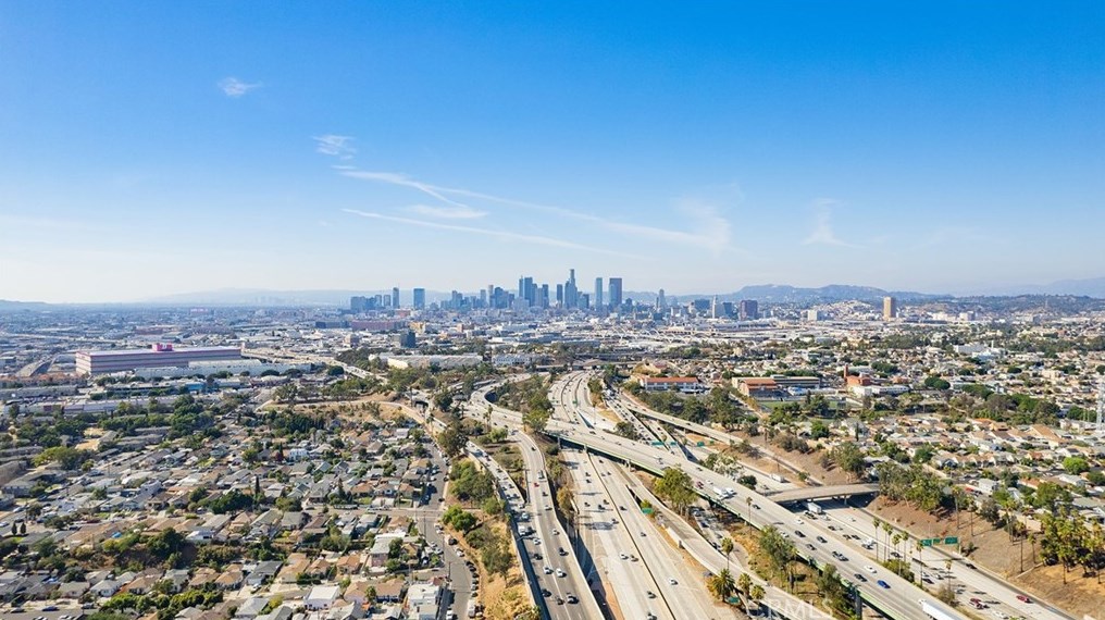 1109 Dacotah St, Los Angeles CA  90023-2956 exterior