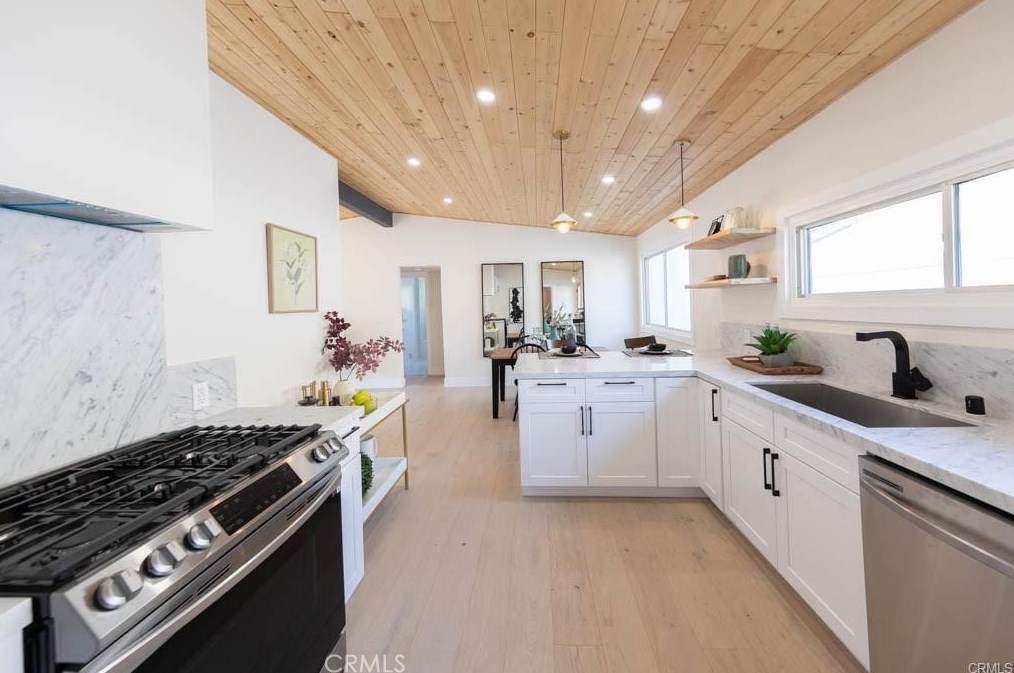 4922 Lynn St, Los Angeles CA  90042-3219 exterior