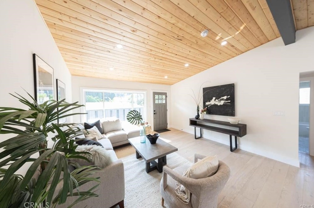 4922 Lynn St, Los Angeles CA  90042-3219 exterior