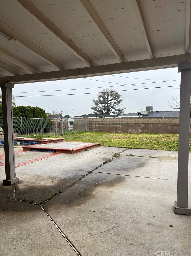 17373 Reed St, Fontana CA  92336-2750 exterior