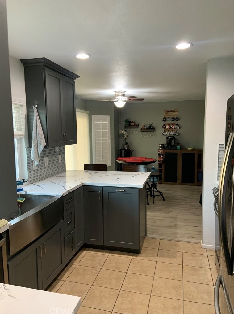 14728 Westward Dr, Fontana CA  92337-7277 exterior