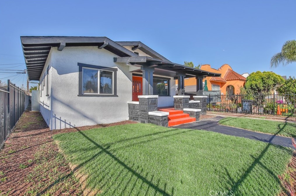 1437 54th St, Los Angeles CA  90011-4919 exterior