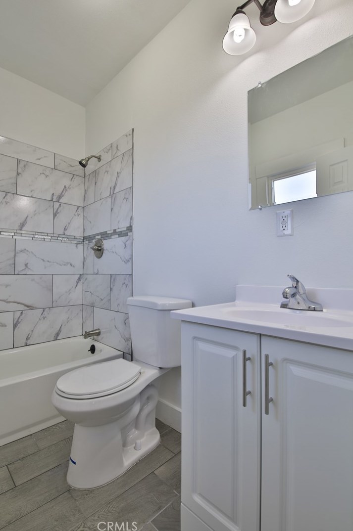 1437 54th St, Los Angeles CA  90011-4919 exterior