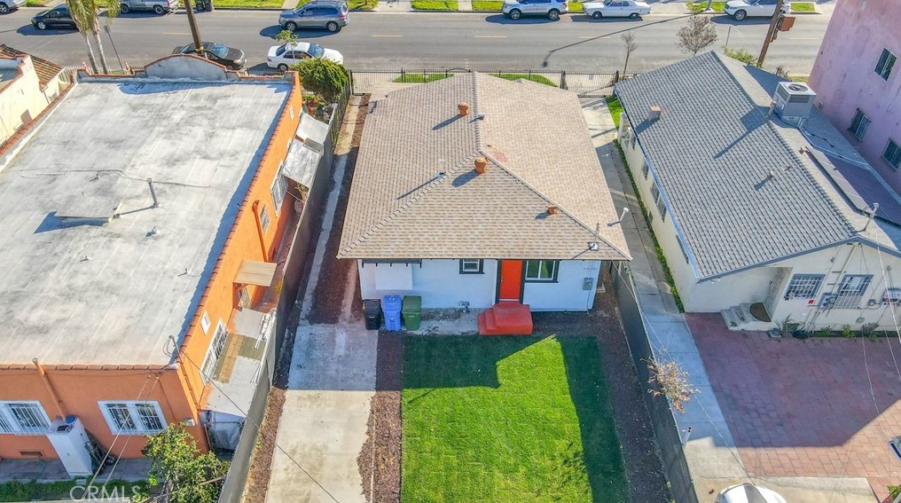1437 54th St, Los Angeles CA  90011-4919 exterior