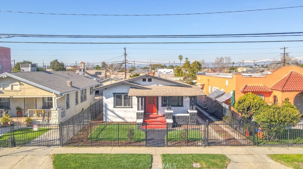 1437 54th St, Los Angeles CA  90011-4919 exterior