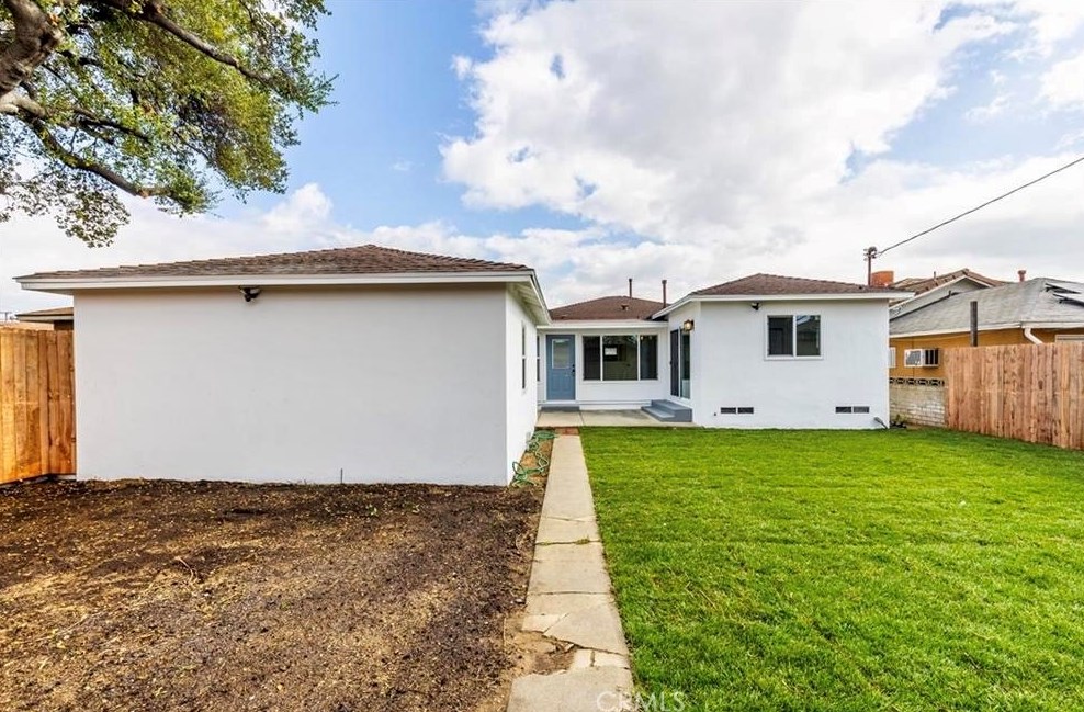 749 Mountain View Ave, Pomona CA  91767-4926 exterior