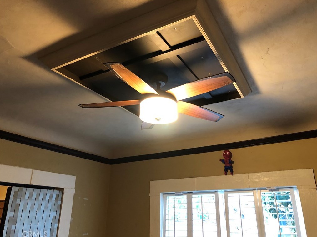 4867 Long Beach Ave, Los Angeles CA  90021-2721 exterior