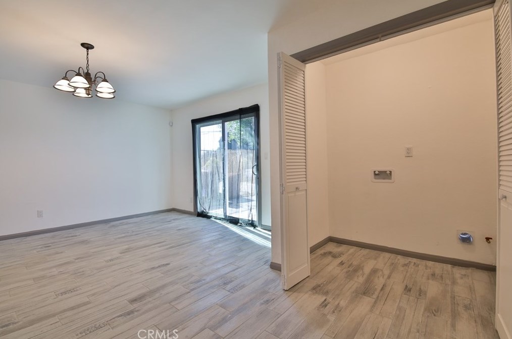 10623 Croesus Ave, Los Angeles CA  90002-3813 exterior