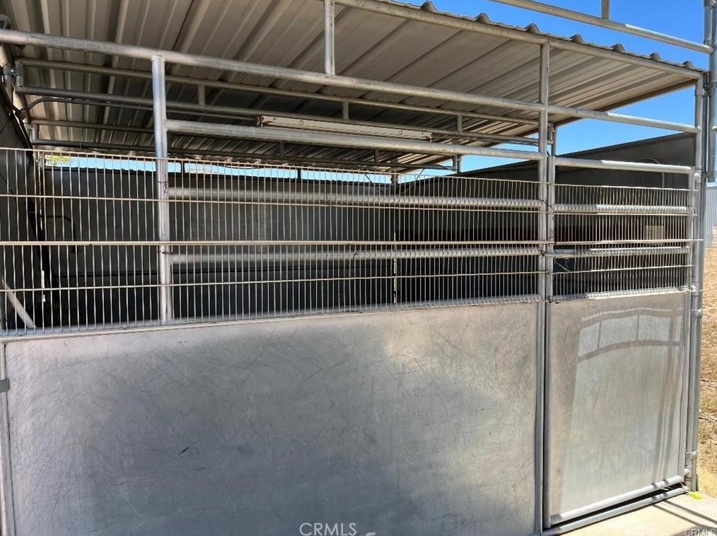 21028 Roundup Way, Apple Valley CA  92308-8649 exterior