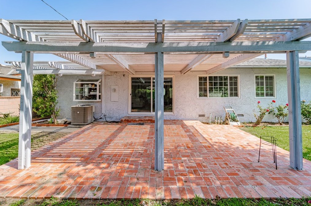 14944 Oakbury Dr, La Mirada CA  90638-4531 exterior